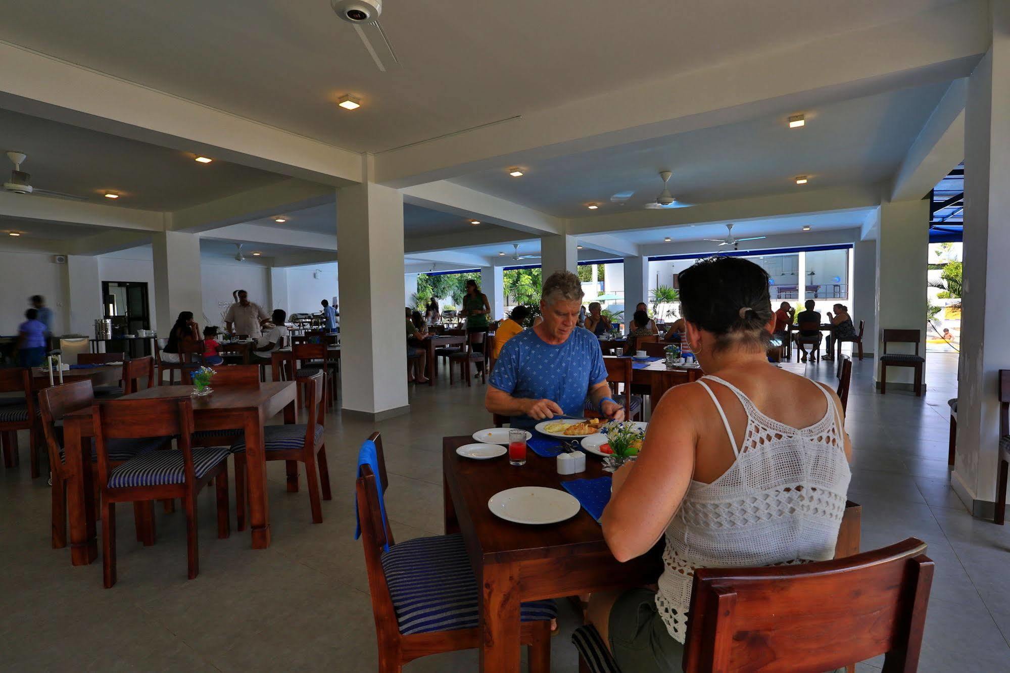The Blue Wave Hotel Arugam Bay Exterior foto