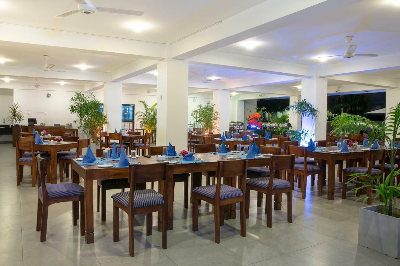 The Blue Wave Hotel Arugam Bay Exterior foto